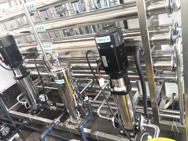 鋰業(yè)純水需求洞察滲源超純水機的專業(yè)之道